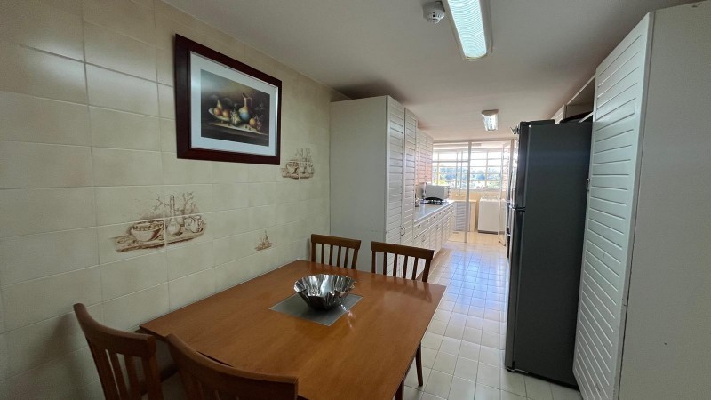 Departamento en venta en edificio primera línea